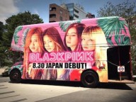 BLACKPINK ロンドンバスフォトスポット写真