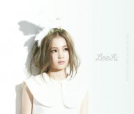 3.21 AVCY-58620_1B LEE HI[LEE HI JAPAN DEBUT ALBUM]